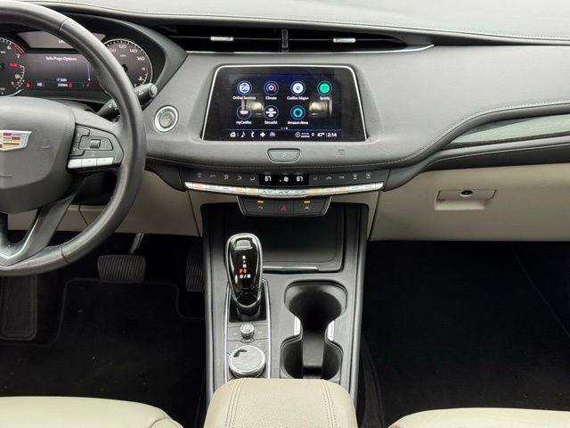 2021 Cadillac XT4 Premium Luxury