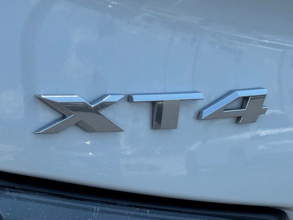 2024 Cadillac XT4 Sport