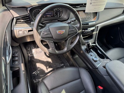 2022 Cadillac XT5 Premium Luxury