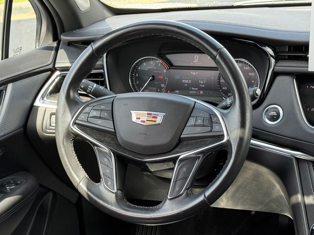 2022 Cadillac XT5 Premium Luxury