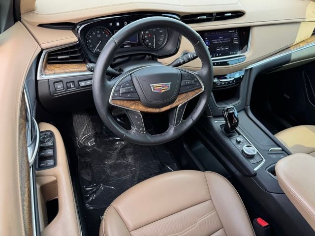 2023 Cadillac XT5 Premium Luxury