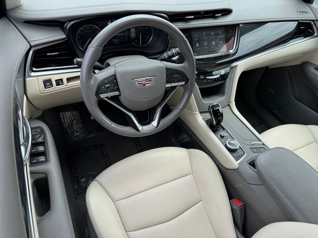 2023 Cadillac XT6 Premium Luxury
