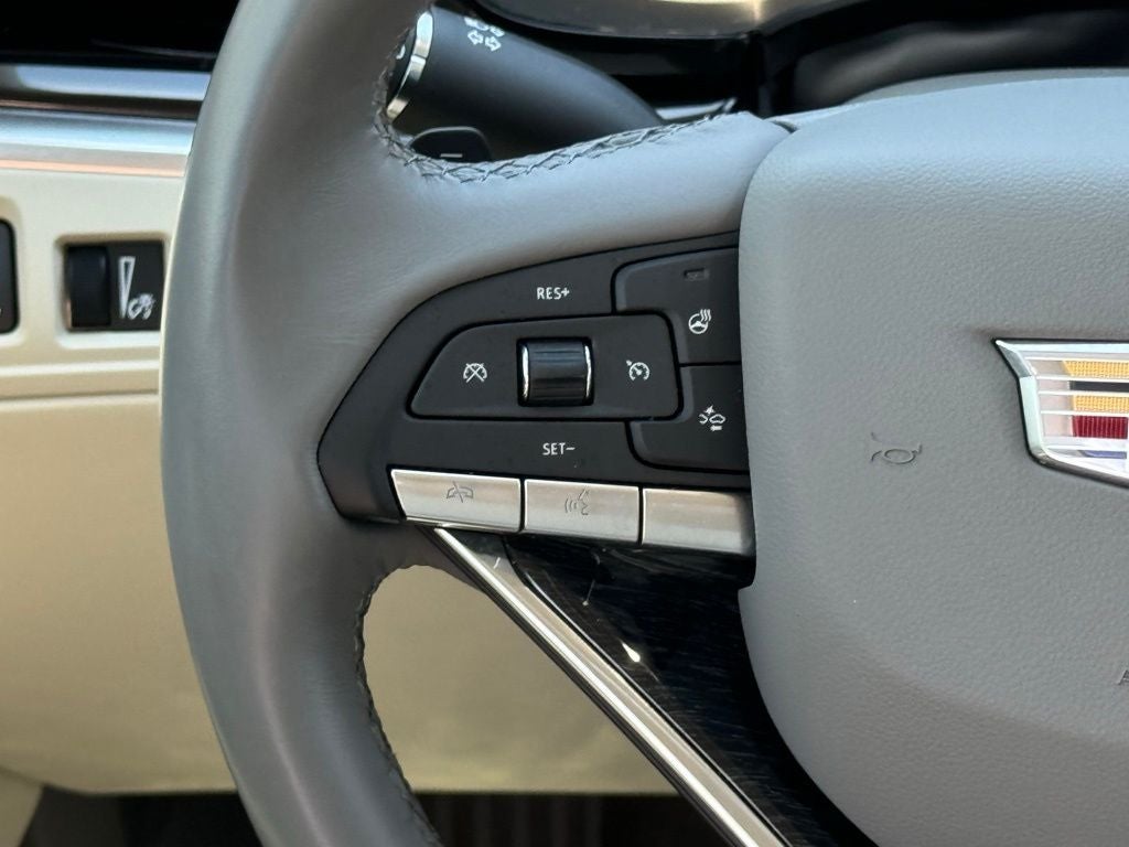 2024 Cadillac XT6 Premium Luxury
