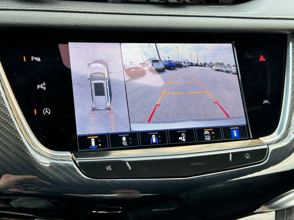 2024 Cadillac XT6 Sport