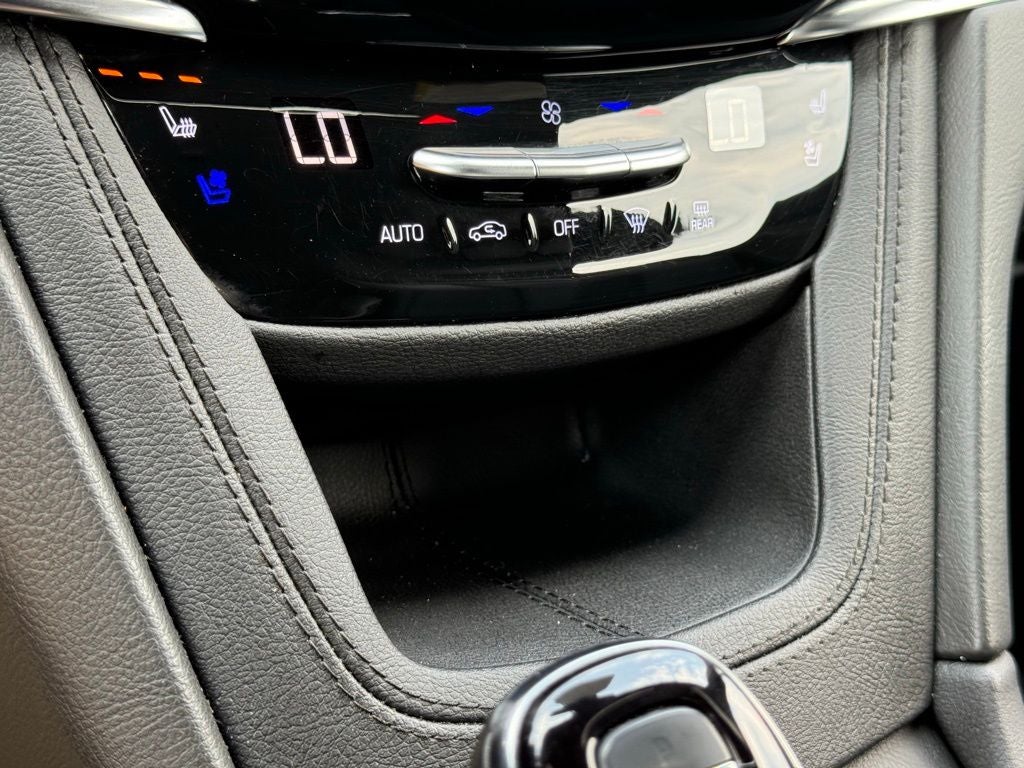 2024 Cadillac XT6 Sport