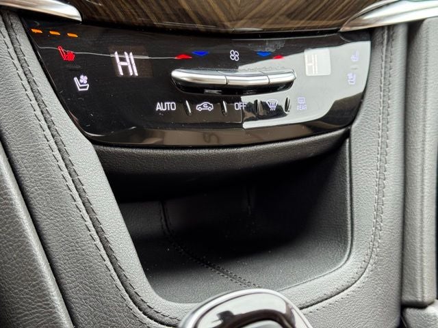 2022 Cadillac XT6 Sport