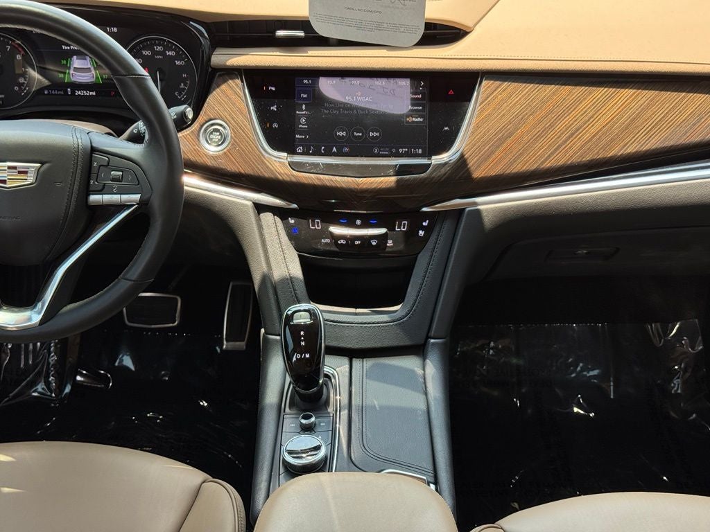 2024 Cadillac XT6 Sport