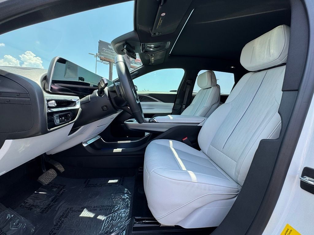 2024 Cadillac LYRIQ Sport