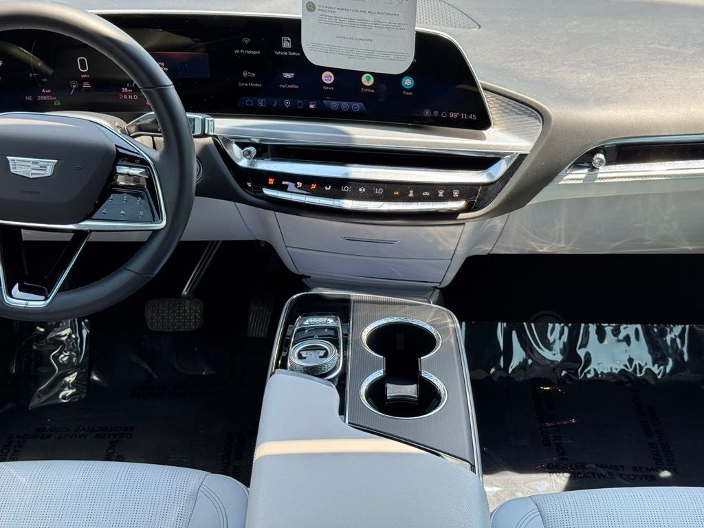 2024 Cadillac LYRIQ Sport