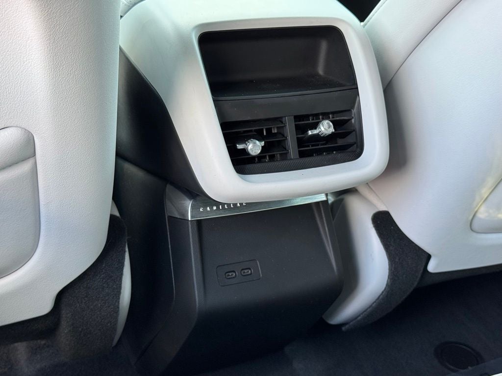 2024 Cadillac LYRIQ Sport