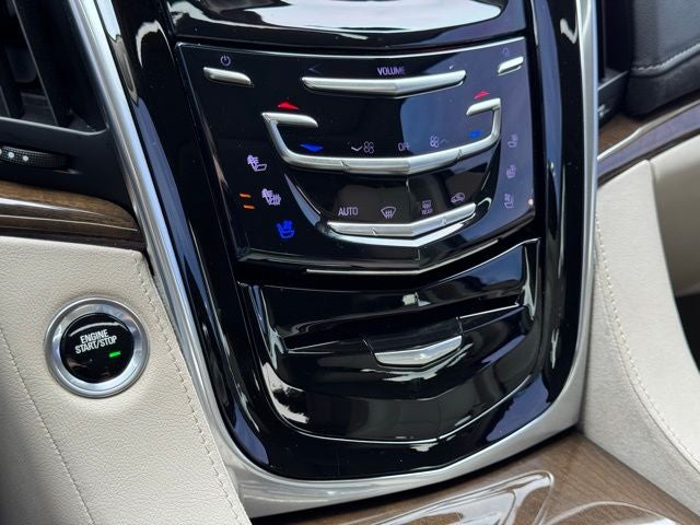 2020 Cadillac Escalade Luxury