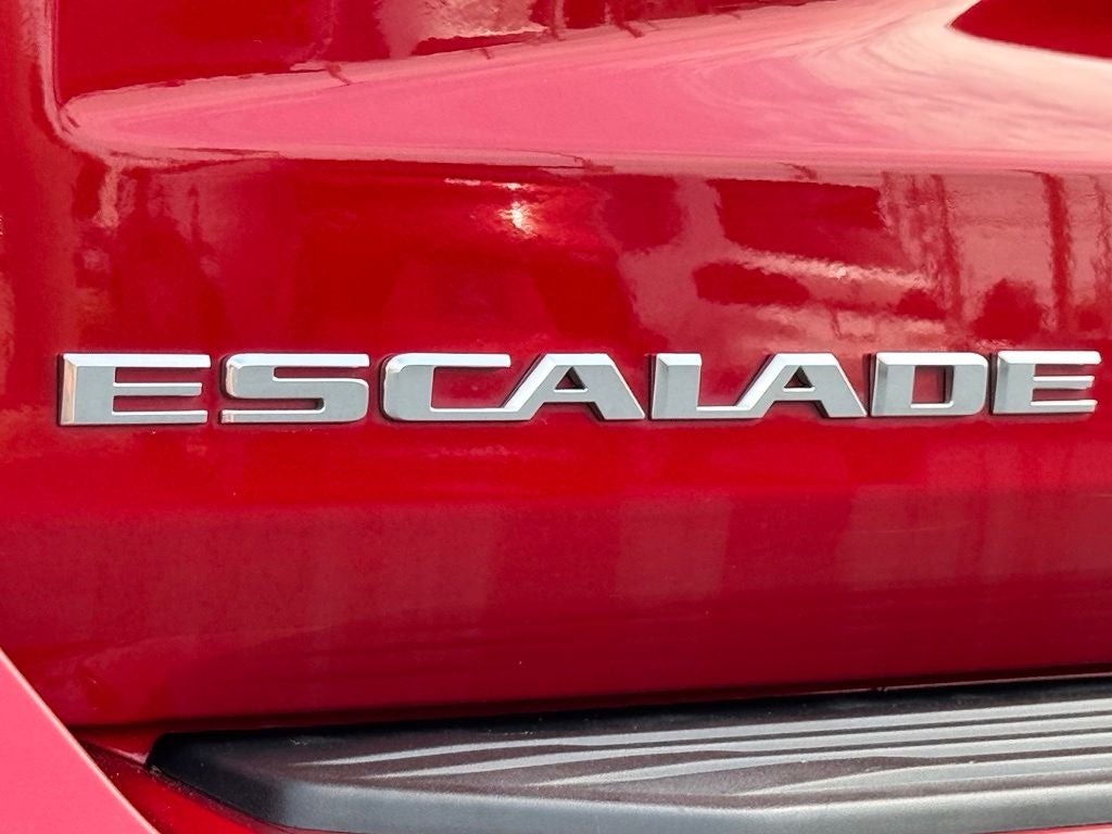 2022 Cadillac Escalade Luxury