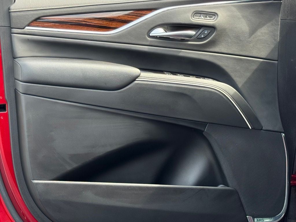 2022 Cadillac Escalade Luxury