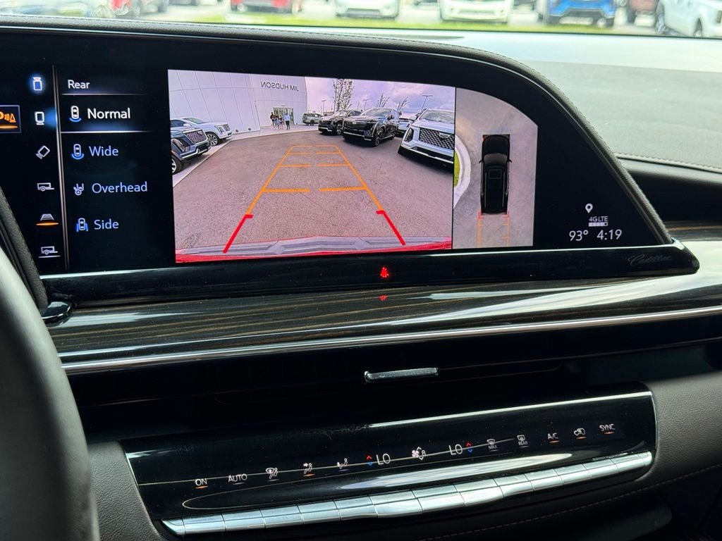 2024 Cadillac Escalade Sport