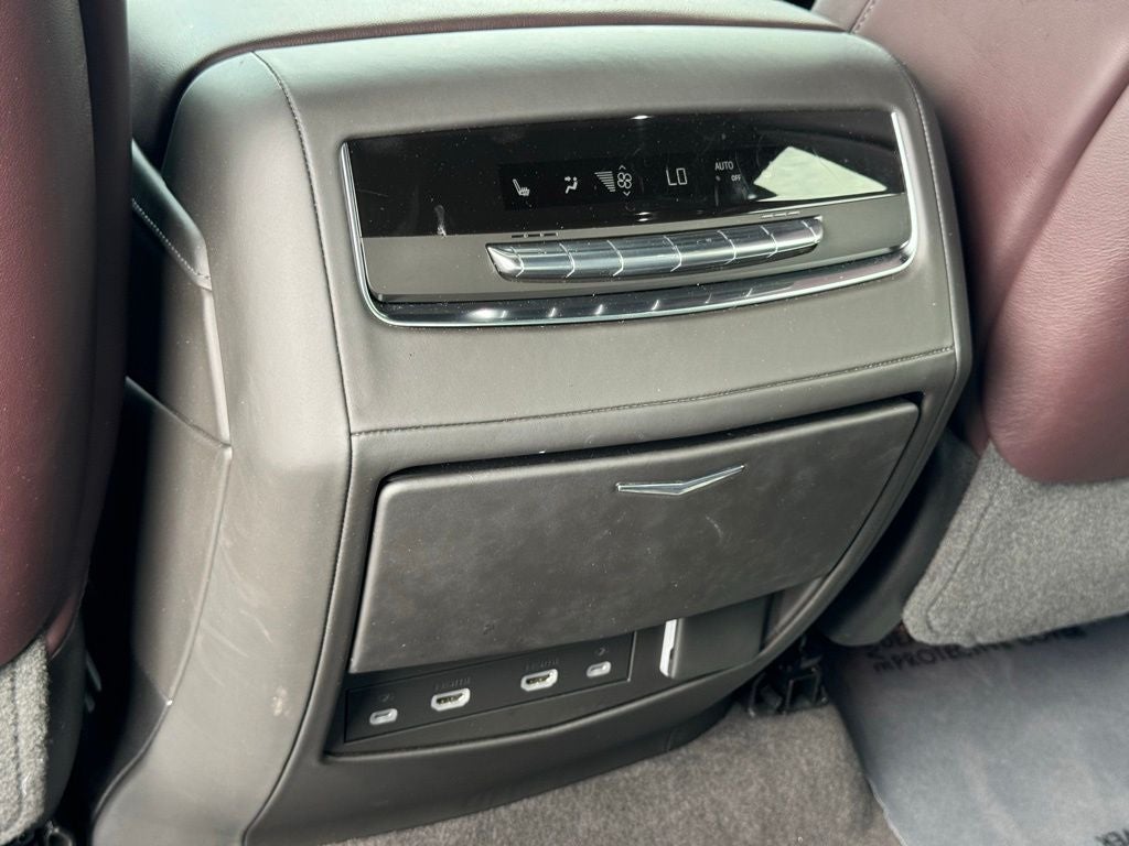 2023 Cadillac Escalade Sport Platinum