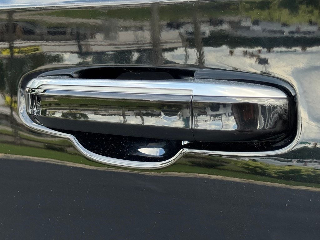 2022 Cadillac Escalade ESV Premium