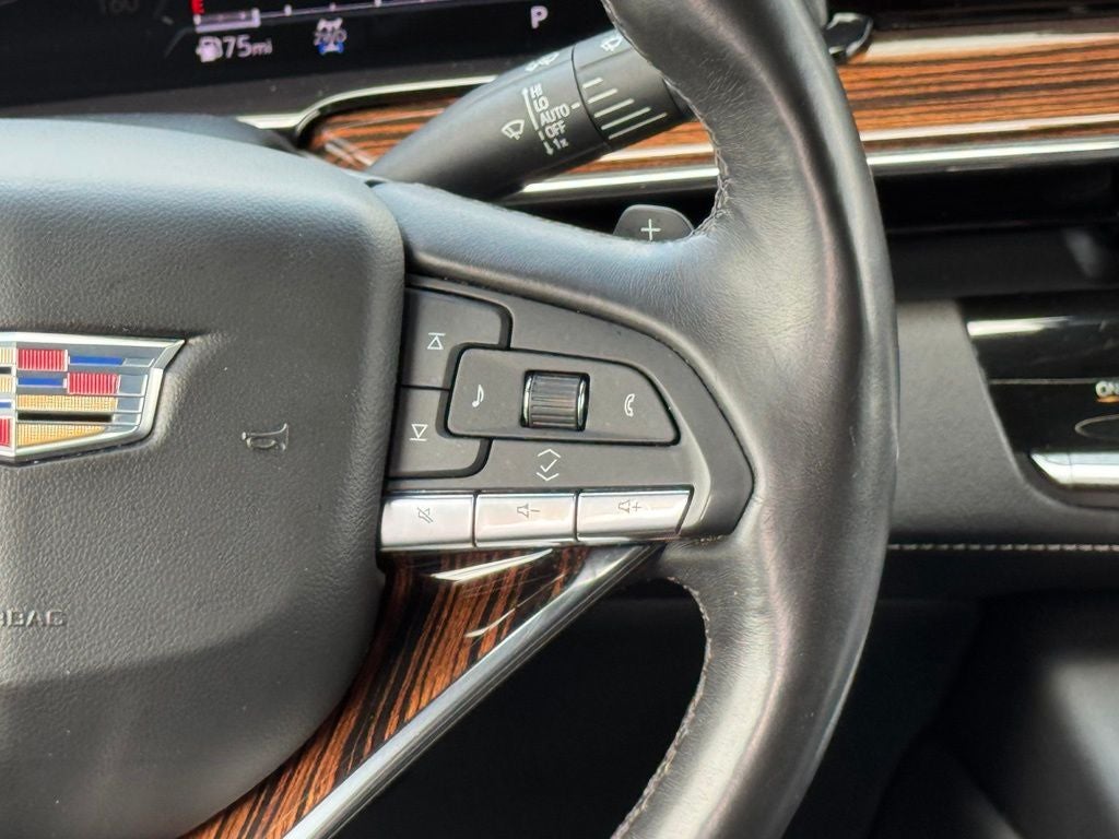 2022 Cadillac Escalade ESV Premium