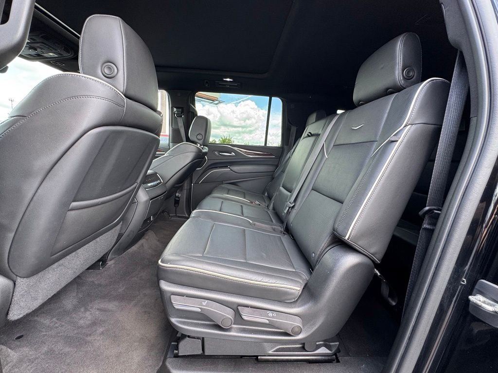 2022 Cadillac Escalade ESV Premium