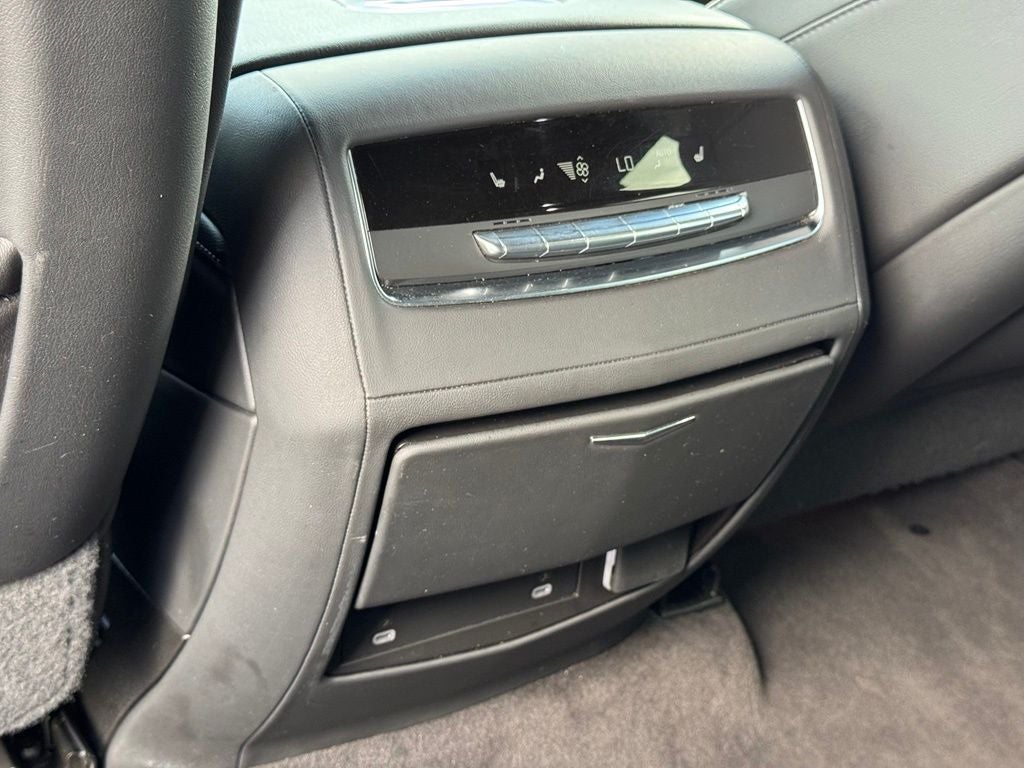 2022 Cadillac Escalade ESV Premium