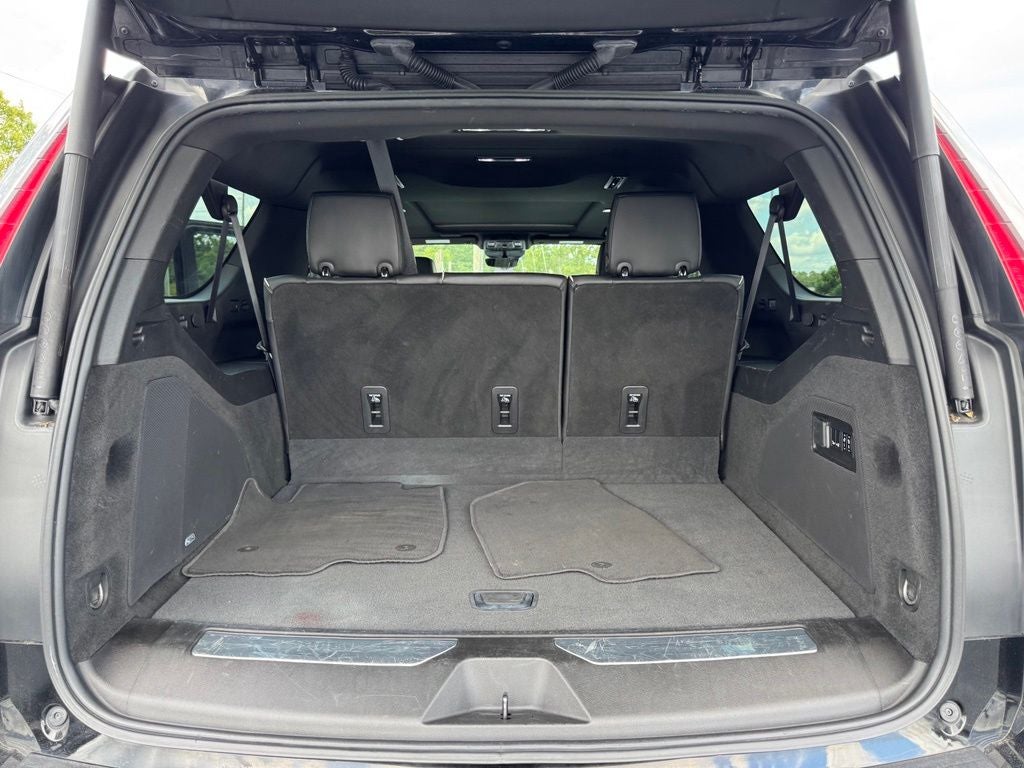 2022 Cadillac Escalade ESV Premium
