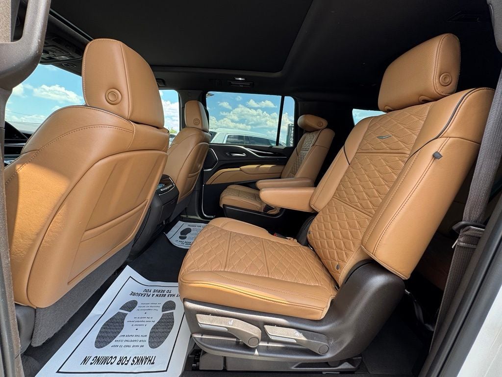 2022 Cadillac Escalade ESV Sport