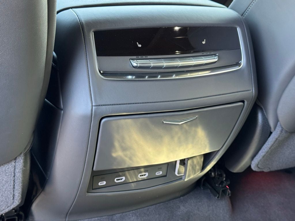 2024 Cadillac Escalade ESV Sport Platinum