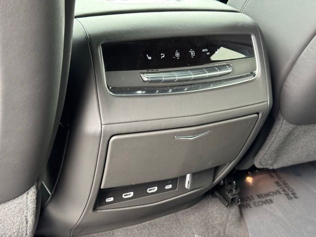 2023 Cadillac Escalade ESV Sport Platinum