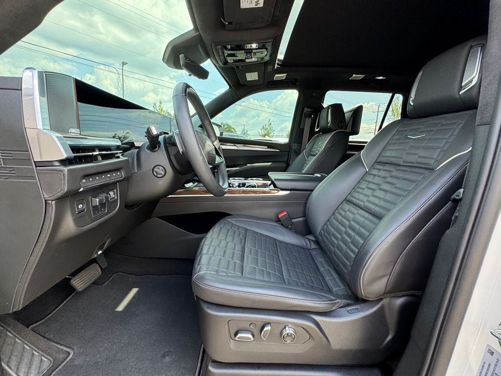 2025 Cadillac Escalade Sport Platinum