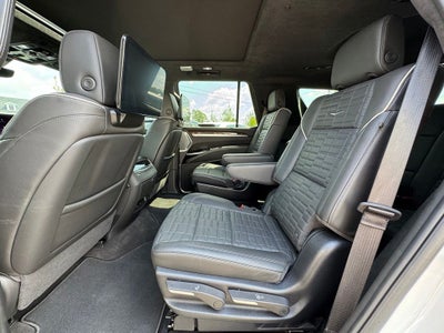 2025 Cadillac Escalade Sport Platinum