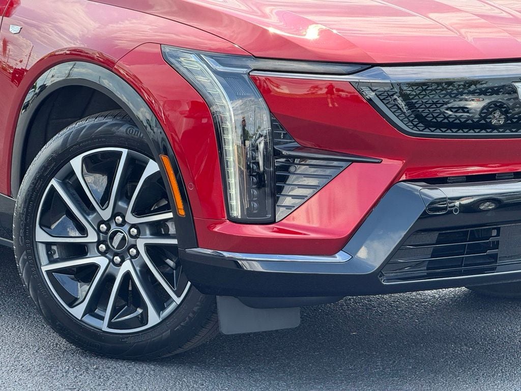2025 Cadillac OPTIQ Sport 2
