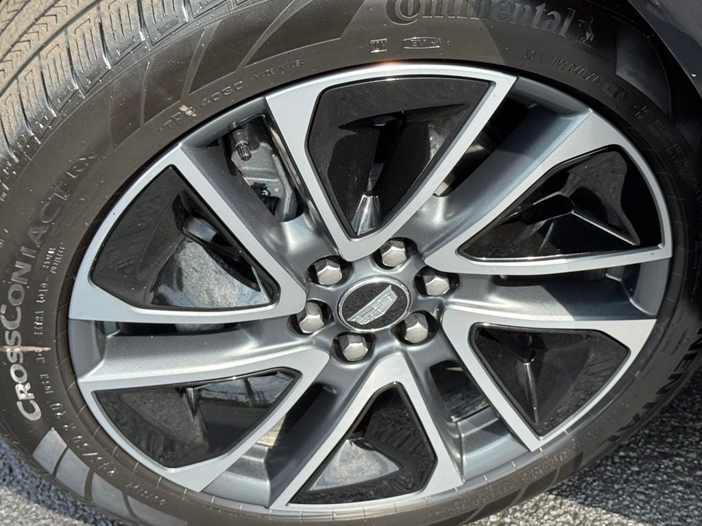 2025 Cadillac OPTIQ Sport 2