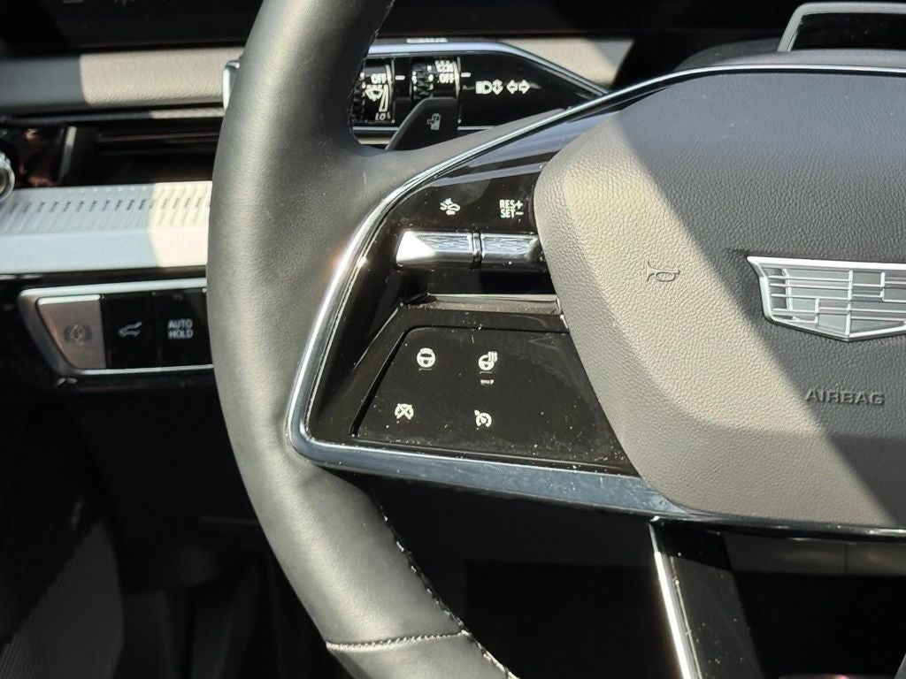 2025 Cadillac OPTIQ Sport 2