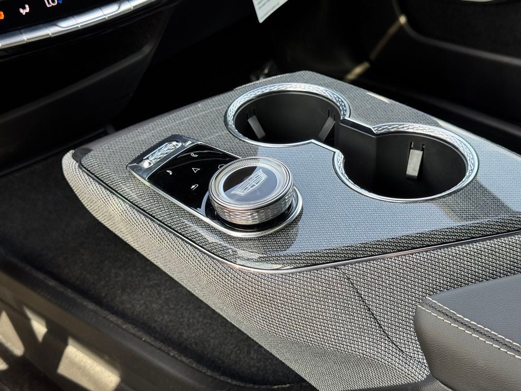 2025 Cadillac OPTIQ Sport 2