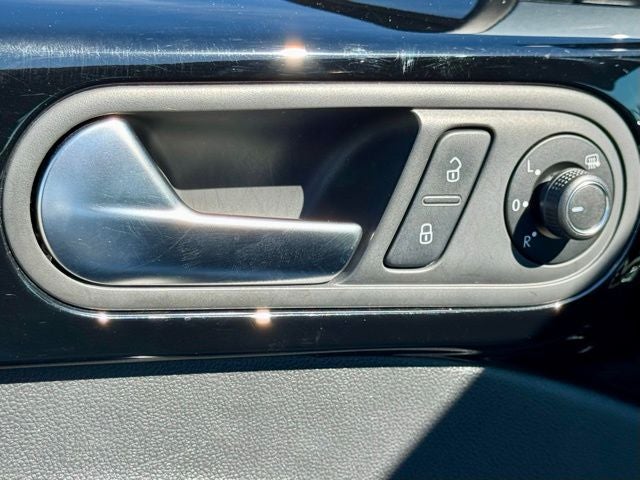 2019 Volkswagen Beetle Convertible 2.0T Final Edition SEL