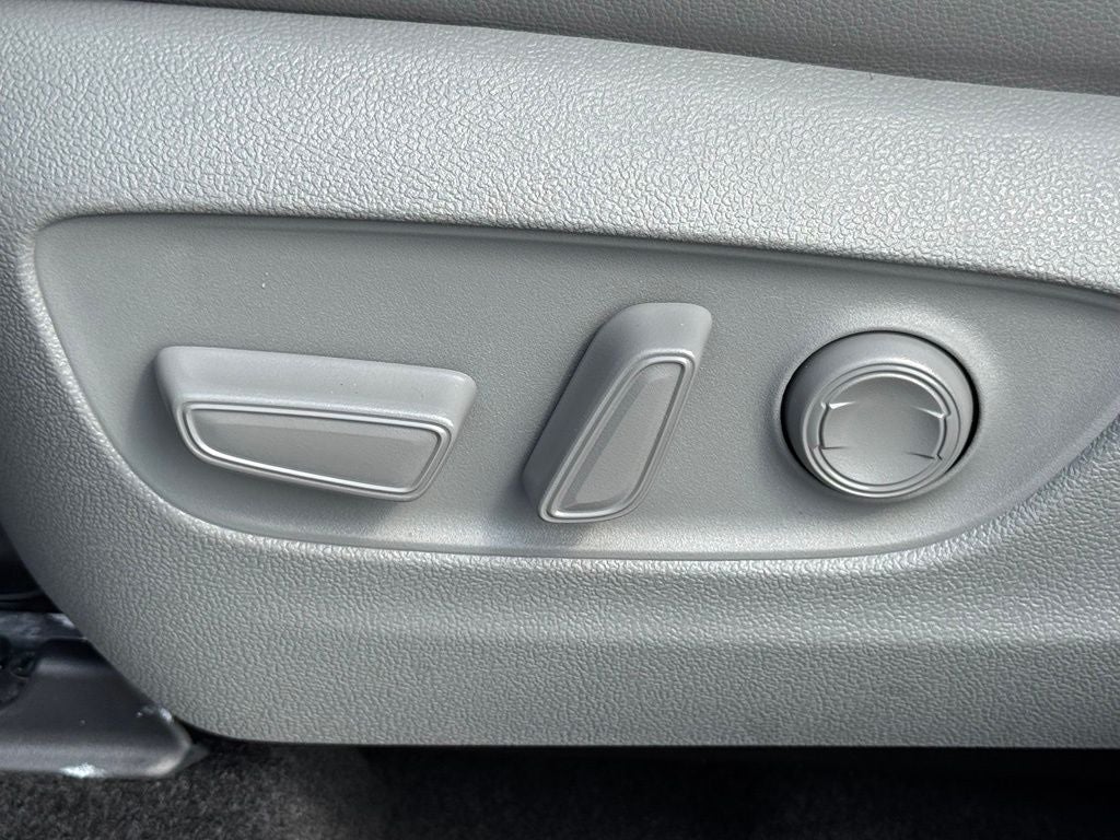 2025 Toyota Highlander Platinum