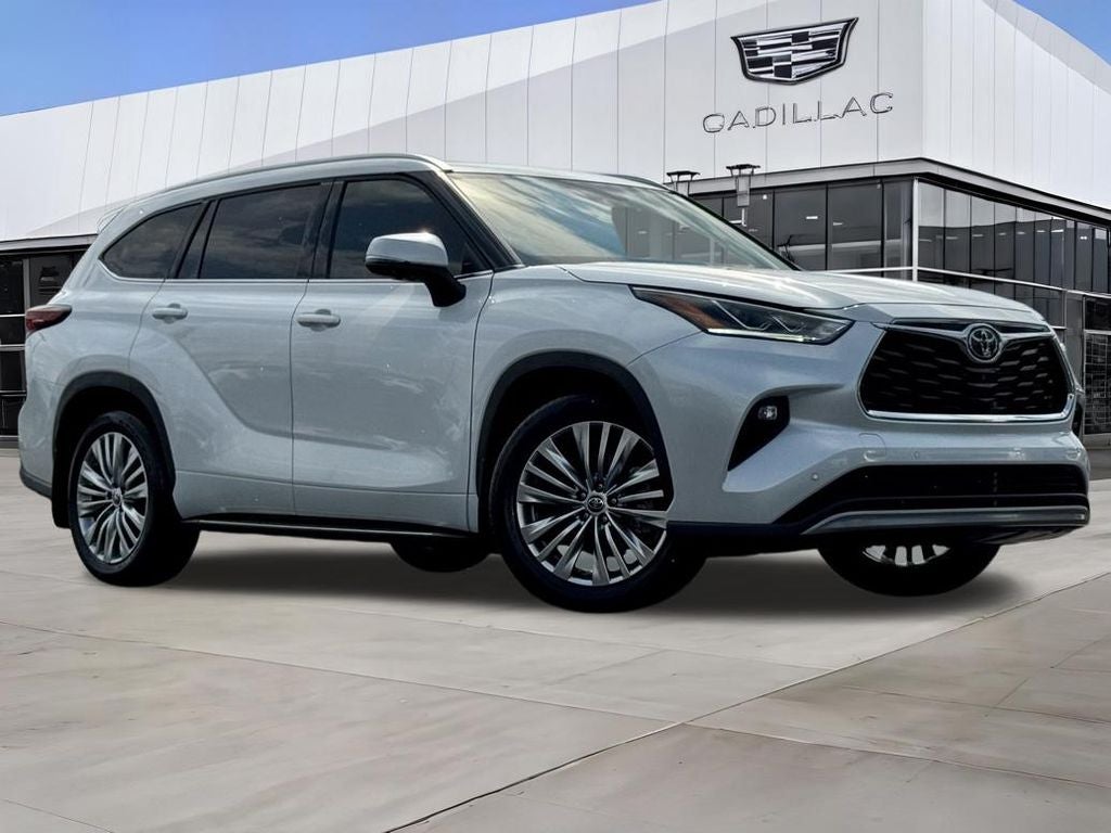 2025 Toyota Highlander Platinum