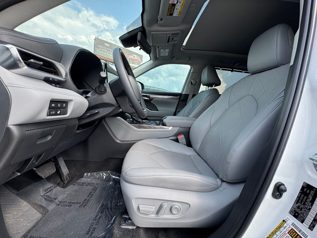 2025 Toyota Highlander Platinum