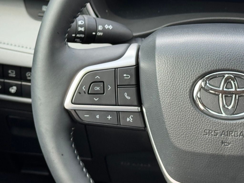 2025 Toyota Highlander Platinum