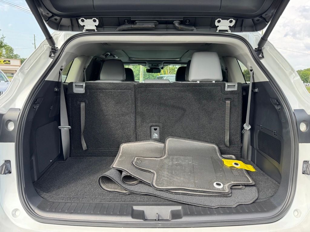 2025 Toyota Highlander Platinum