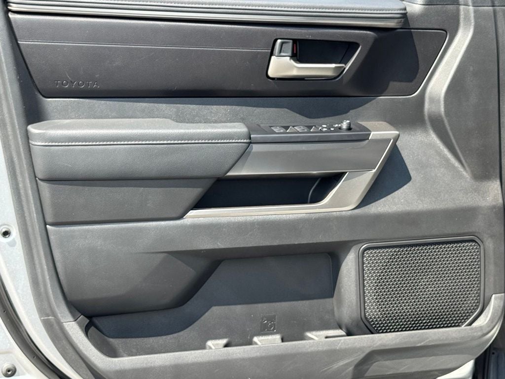 2024 Toyota Sequoia SR5