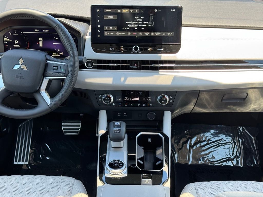 2025 Mitsubishi Outlander SEL