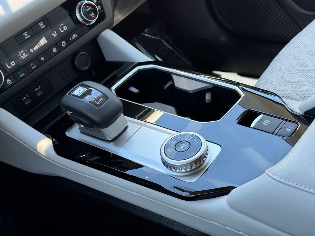2025 Mitsubishi Outlander SEL