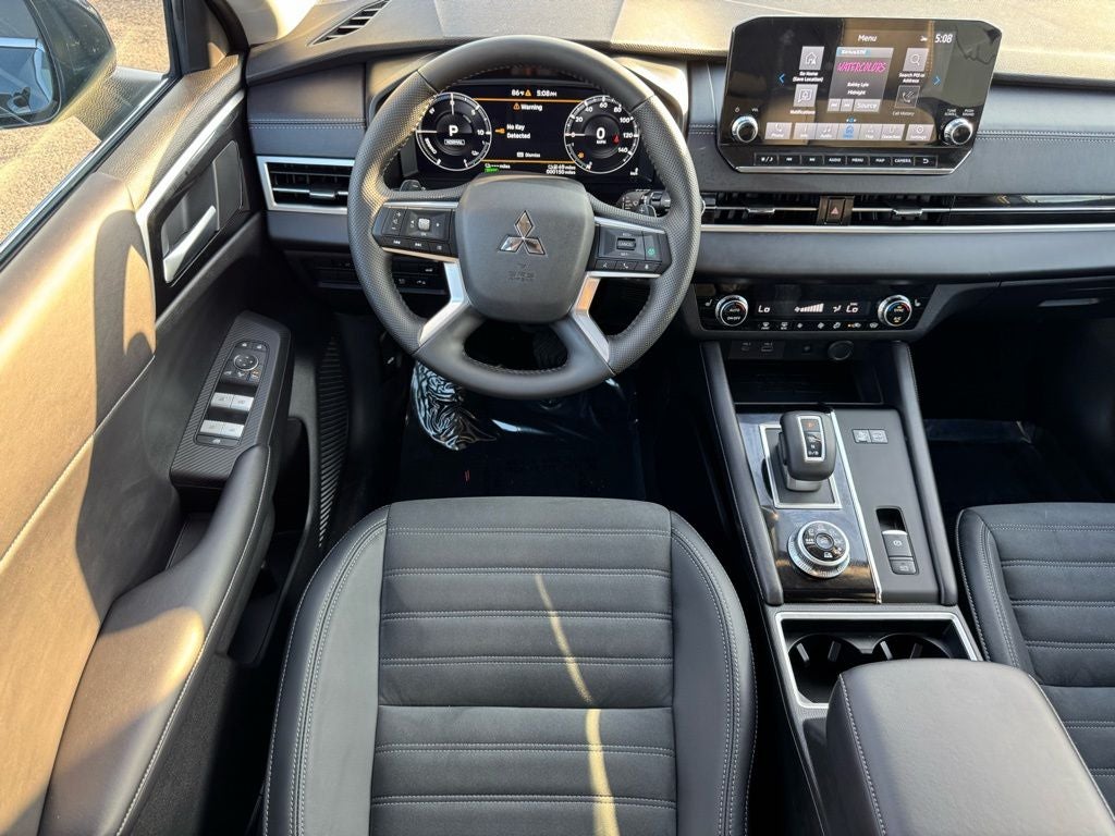 2025 Mitsubishi Outlander PHEV SE