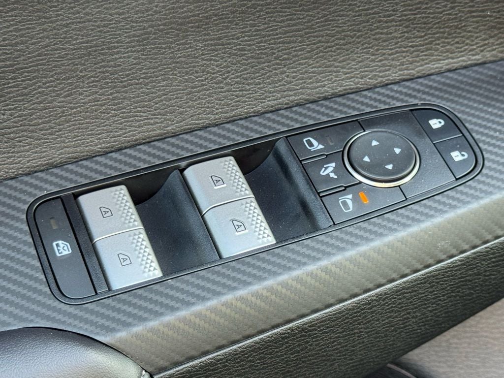 2025 Mitsubishi Outlander PHEV SE