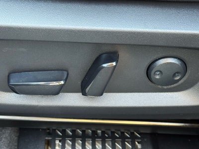 2025 Mitsubishi Outlander PHEV SE