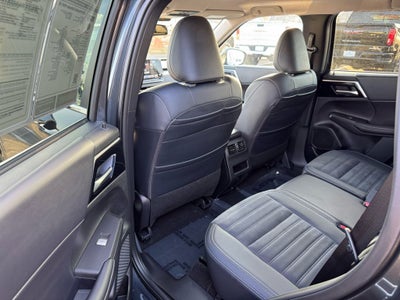 2025 Mitsubishi Outlander PHEV SE