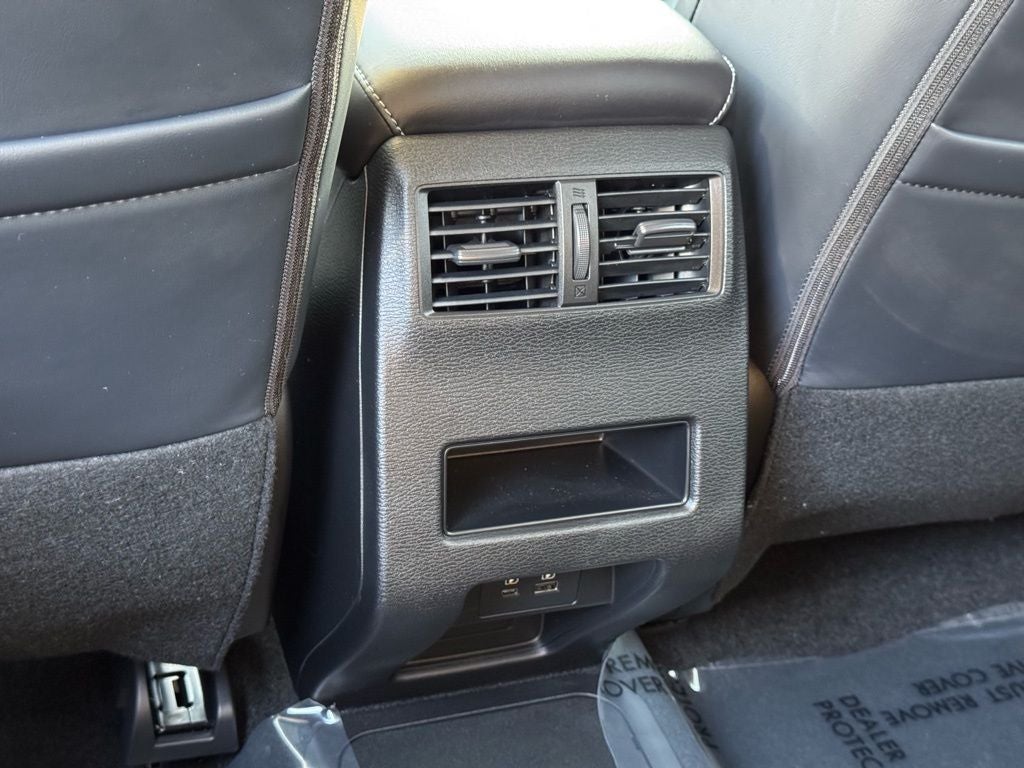 2025 Mitsubishi Outlander PHEV SE