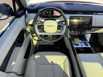 2023 Land Rover Range Rover SE