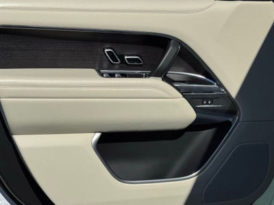 2023 Land Rover Range Rover SE