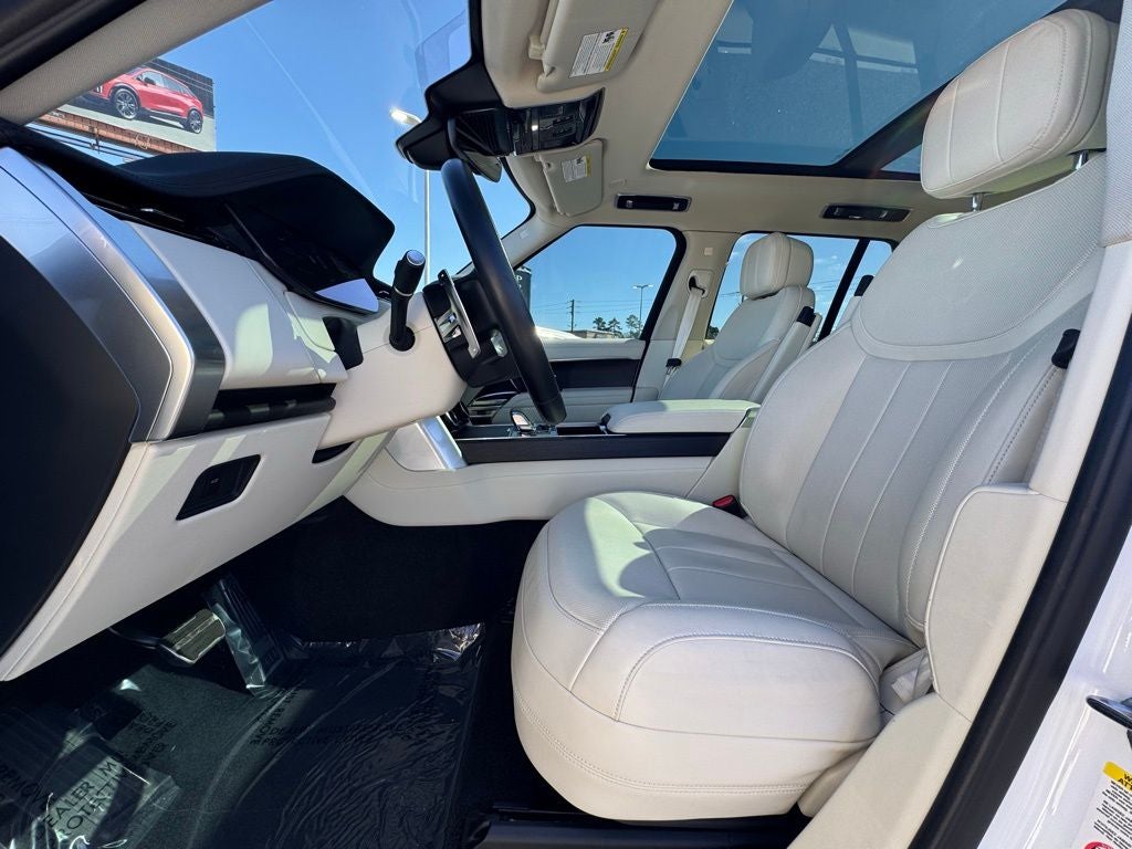2023 Land Rover Range Rover SE